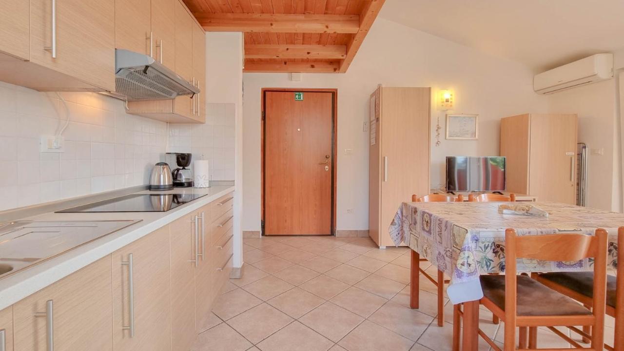 Carlo Apartment Lovrecica  Bagian luar foto