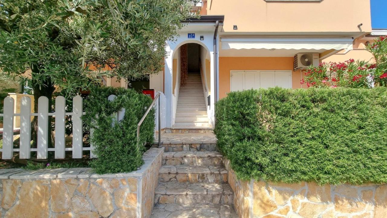 Carlo Apartment Lovrecica  Bagian luar foto